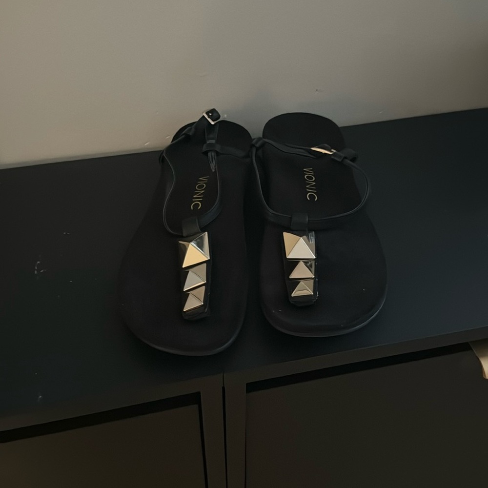 Vionic size 8.5